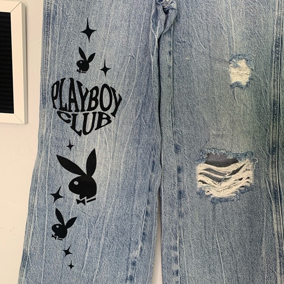 Pacsun Light Blue Distressed Wide Leg Playboy Bunny Graphic Jeans Size 25 - Picture 3 of 15